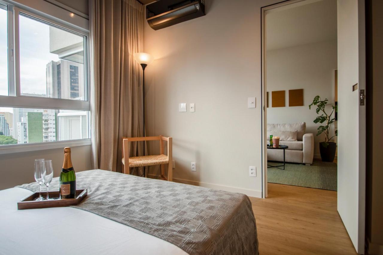 Apartamento Moderno Em Pinheiros | Piscina | Ac